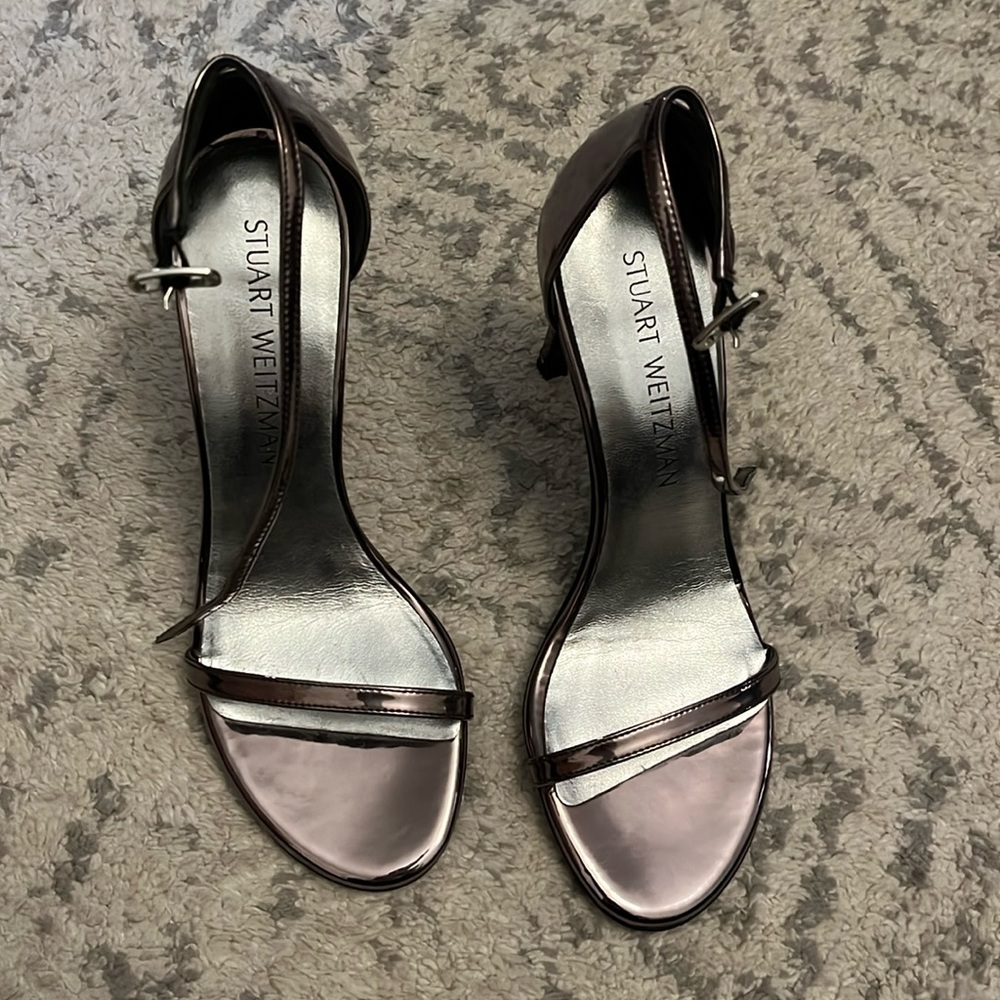 Stuart Weitzman Nudistsong Pewter Glass Size 6